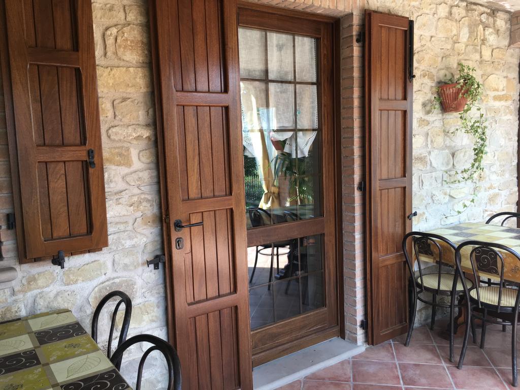 Appartamenti E Camere Il Poggio Di D'Angeli Lidia Auditore Kültér fotó